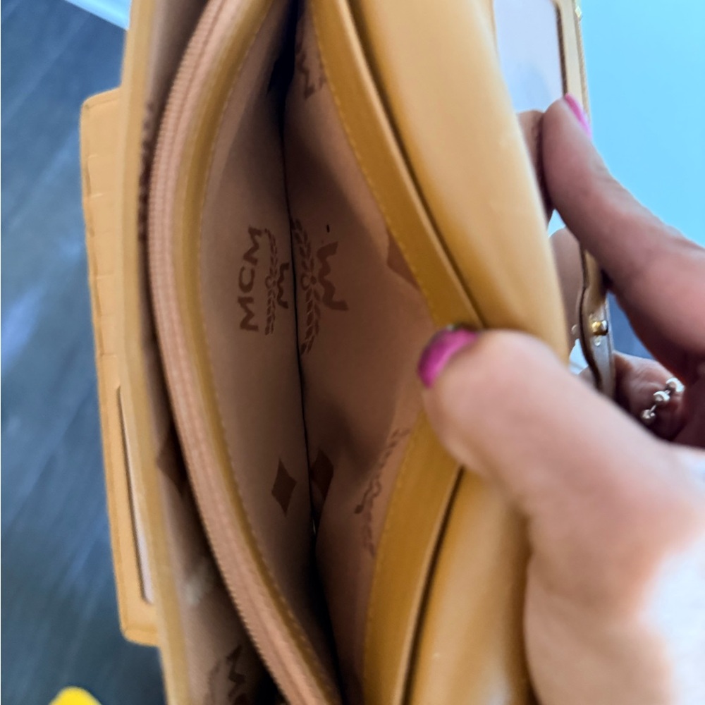 MCM Cognac Visetos Wallet - Picture 9 of 11